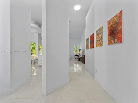 8945 SW 162nd Terrace Palmetto Bay FL 33157