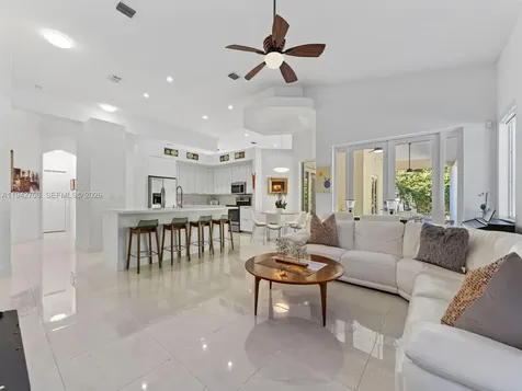 8945 SW 162nd Terrace Palmetto Bay FL 33157