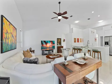 8945 SW 162nd Terrace Palmetto Bay FL 33157