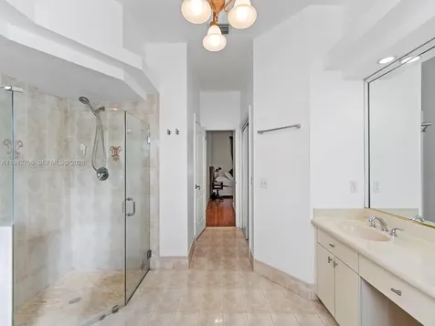 8945 SW 162nd Terrace Palmetto Bay FL 33157