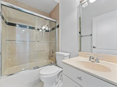 8945 SW 162nd Terrace Palmetto Bay FL 33157