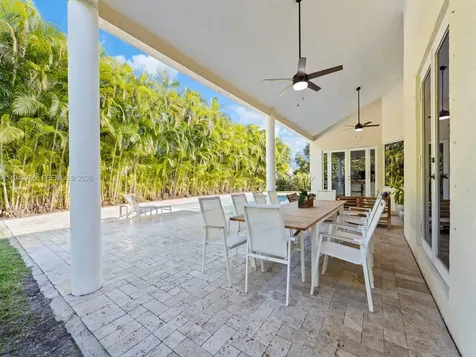 8945 SW 162nd Terrace Palmetto Bay FL 33157