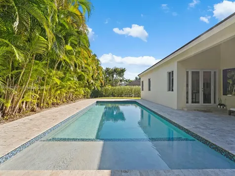 8945 SW 162nd Terrace Palmetto Bay FL 33157
