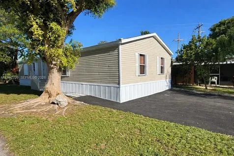 2108 8th Avenue N Lake Worth FL 33461