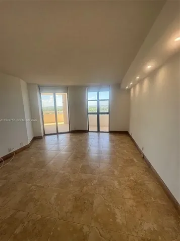 2000 Towerside Terrace Miami FL 33138