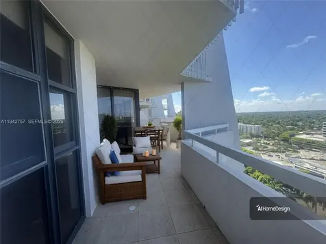 2000 Towerside Terrace Miami FL 33138