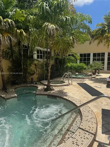 2000 Towerside Terrace Miami FL 33138