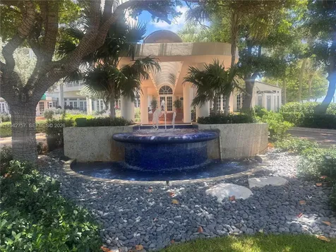 2000 Towerside Terrace Miami FL 33138