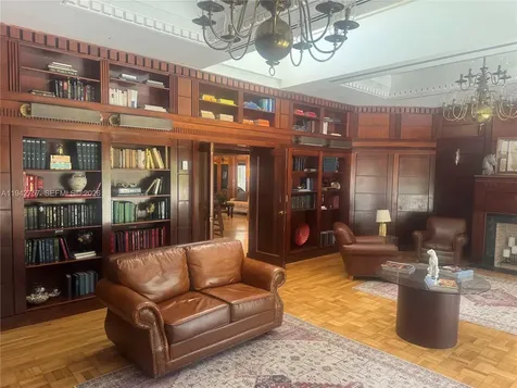 2000 Towerside Terrace Miami FL 33138
