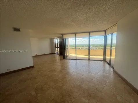 2000 Towerside Terrace Miami FL 33138