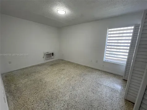 142 SW 18th Avenue Miami FL 33135