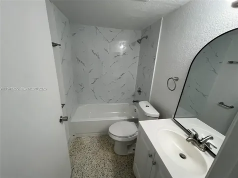 142 SW 18th Avenue Miami FL 33135