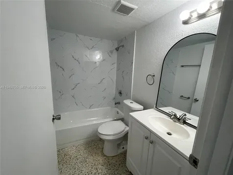 142 SW 18th Avenue Miami FL 33135