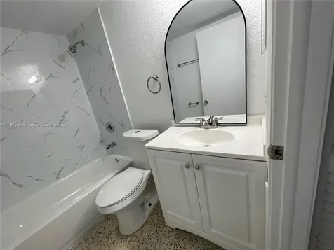 142 SW 18th Avenue Miami FL 33135
