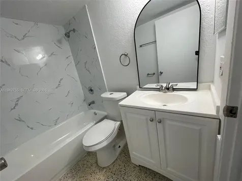 142 SW 18th Avenue Miami FL 33135