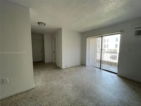 142 SW 18th Avenue Miami FL 33135