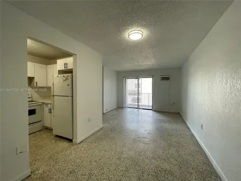 142 SW 18th Avenue Miami FL 33135