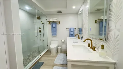 5161 Collins Avenue Miami Beach FL 33140