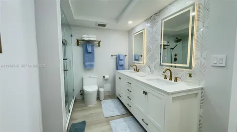 5161 Collins Avenue Miami Beach FL 33140