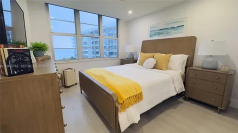 5161 Collins Avenue Miami Beach FL 33140