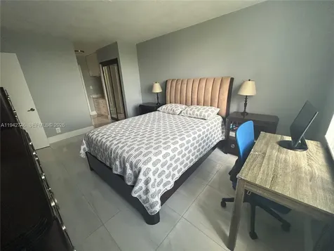 8900 Washington Boulevard Pembroke Pines FL 33025