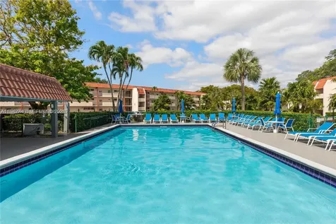 8900 Washington Boulevard Pembroke Pines FL 33025