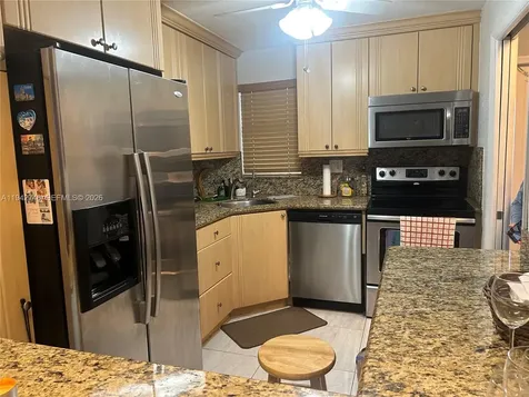 8900 Washington Boulevard Pembroke Pines FL 33025