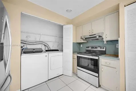 9907 NW 9th Street Circle Miami FL 33172