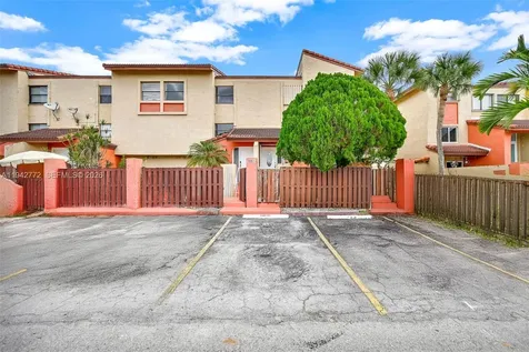 9907 NW 9th Street Circle Miami FL 33172