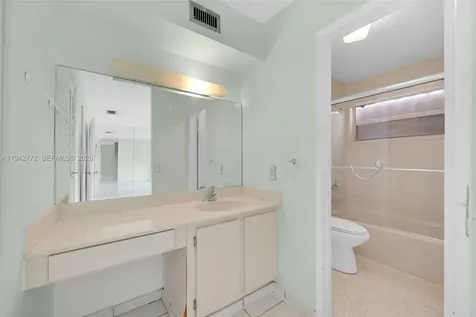 9907 NW 9th Street Circle Miami FL 33172