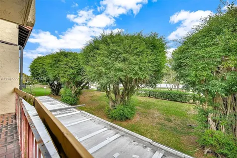 9907 NW 9th Street Circle Miami FL 33172
