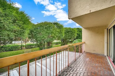 9907 NW 9th Street Circle Miami FL 33172
