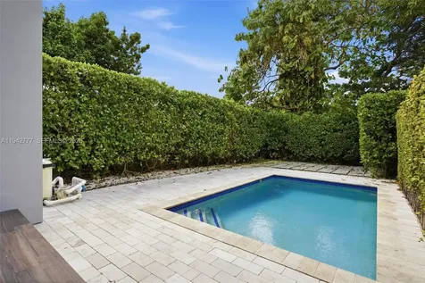 2852 SW 32nd Court Miami FL 33133