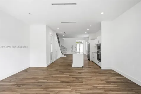 2852 SW 32nd Court Miami FL 33133
