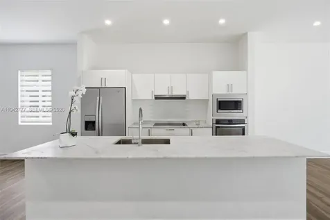 2852 SW 32nd Court Miami FL 33133