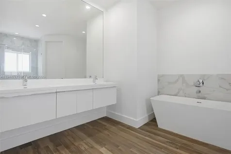 2852 SW 32nd Court Miami FL 33133