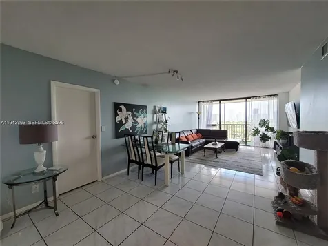 20301 W Country Club Drive Aventura FL 33180