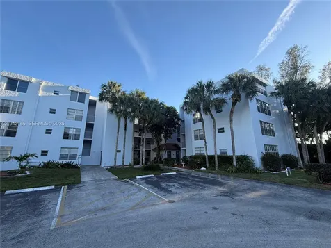 9470 Live Oak Place Davie FL 33324