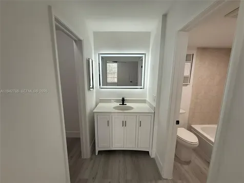 9470 Live Oak Place Davie FL 33324