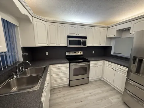 9470 Live Oak Place Davie FL 33324