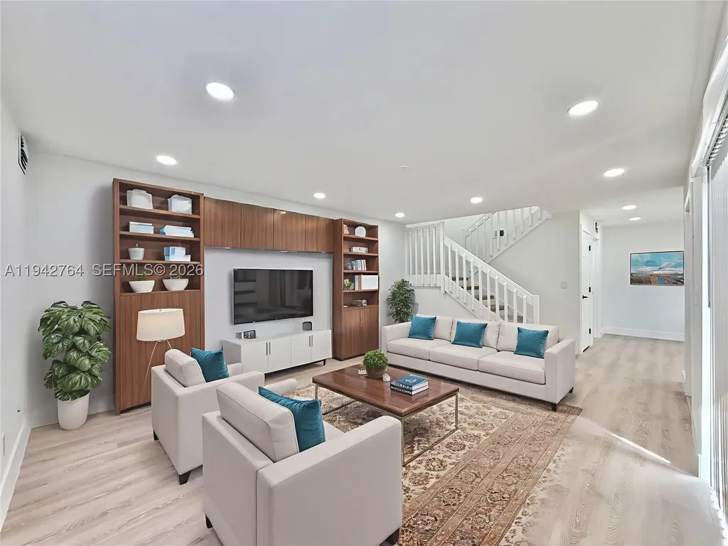 8453 N Coral Circle North Lauderdale FL 33068