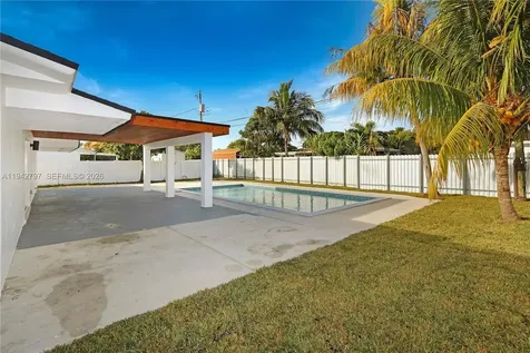 16232 SW 107th Court Miami FL 33157