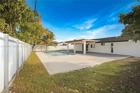 16232 SW 107th Court Miami FL 33157