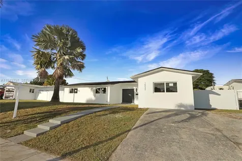 16232 SW 107th Court Miami FL 33157