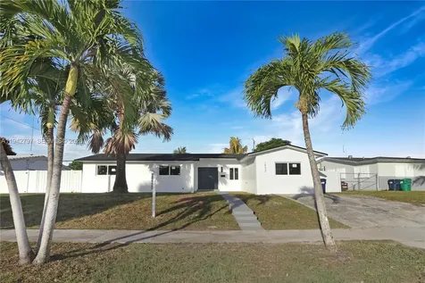 16232 SW 107th Court Miami FL 33157