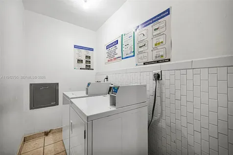 3640 NW 9th Street Miami FL 33125