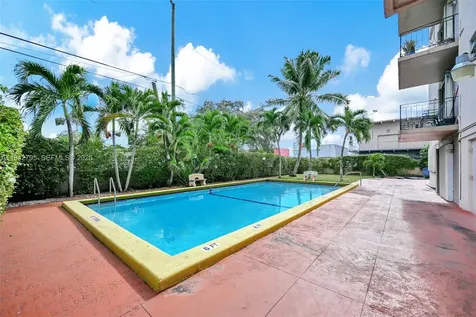 3640 NW 9th Street Miami FL 33125