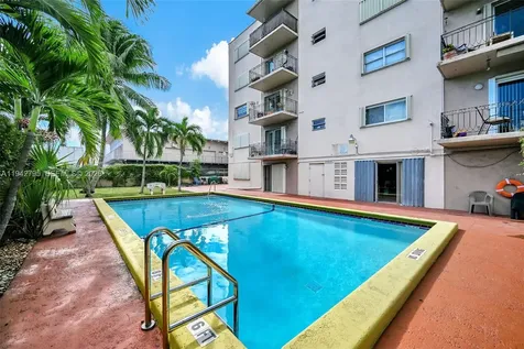 3640 NW 9th Street Miami FL 33125