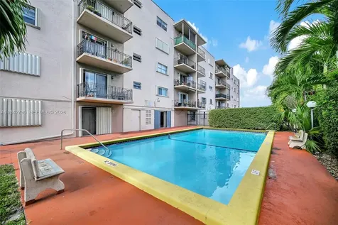 3640 NW 9th Street Miami FL 33125