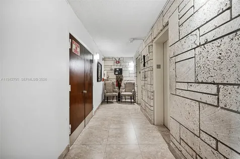 3640 NW 9th Street Miami FL 33125